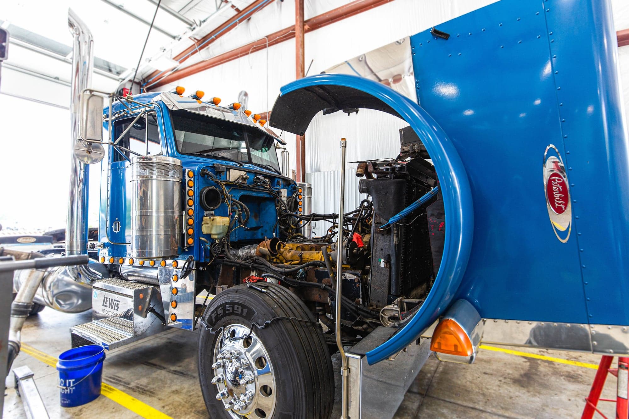 Charging system diagnosis using advanced equipment
