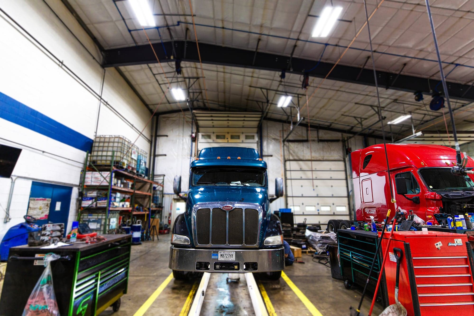 Diesel engine disassembly and inspection at Wayne Truck & Trailer