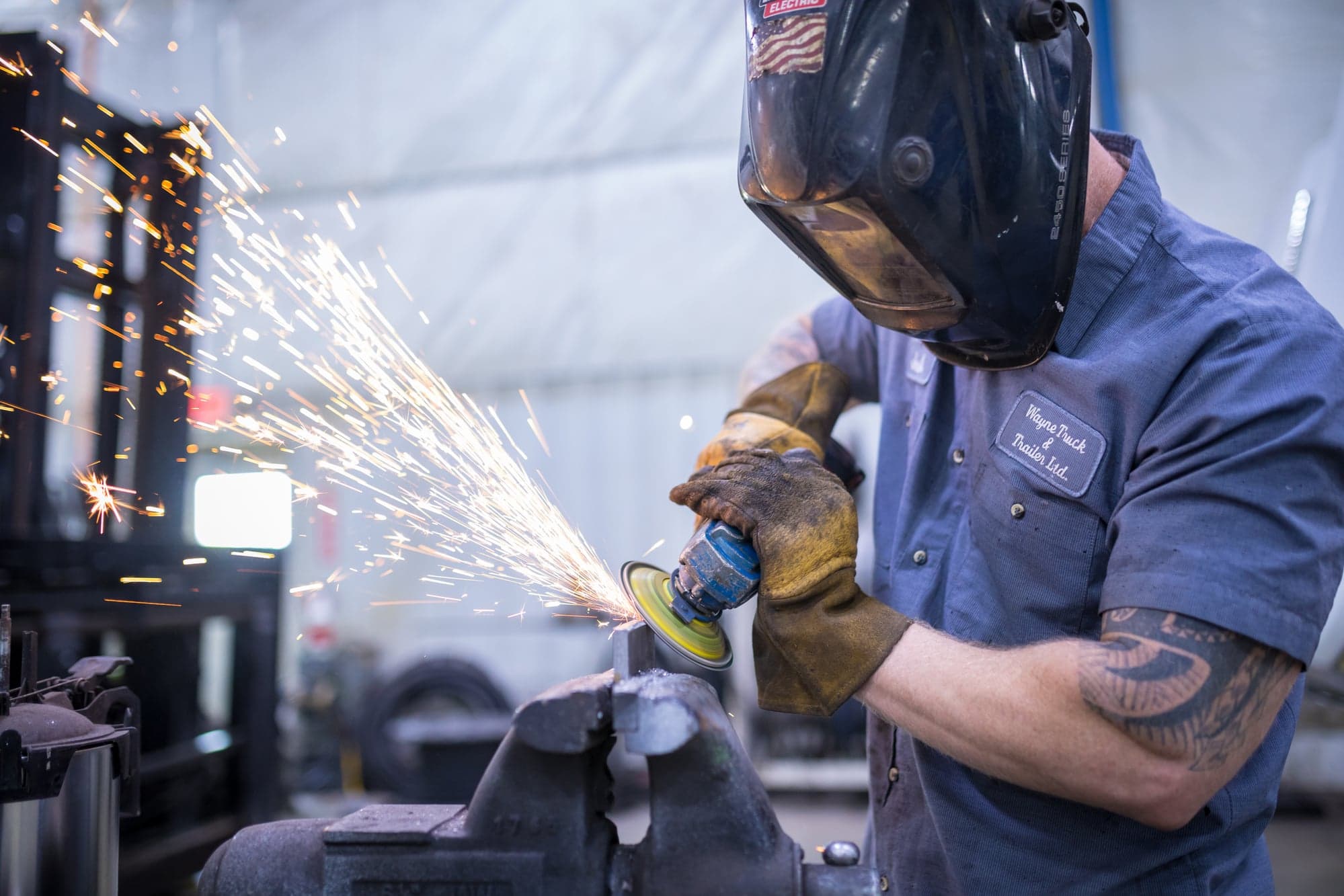 Liftgate platform welding and structural repair