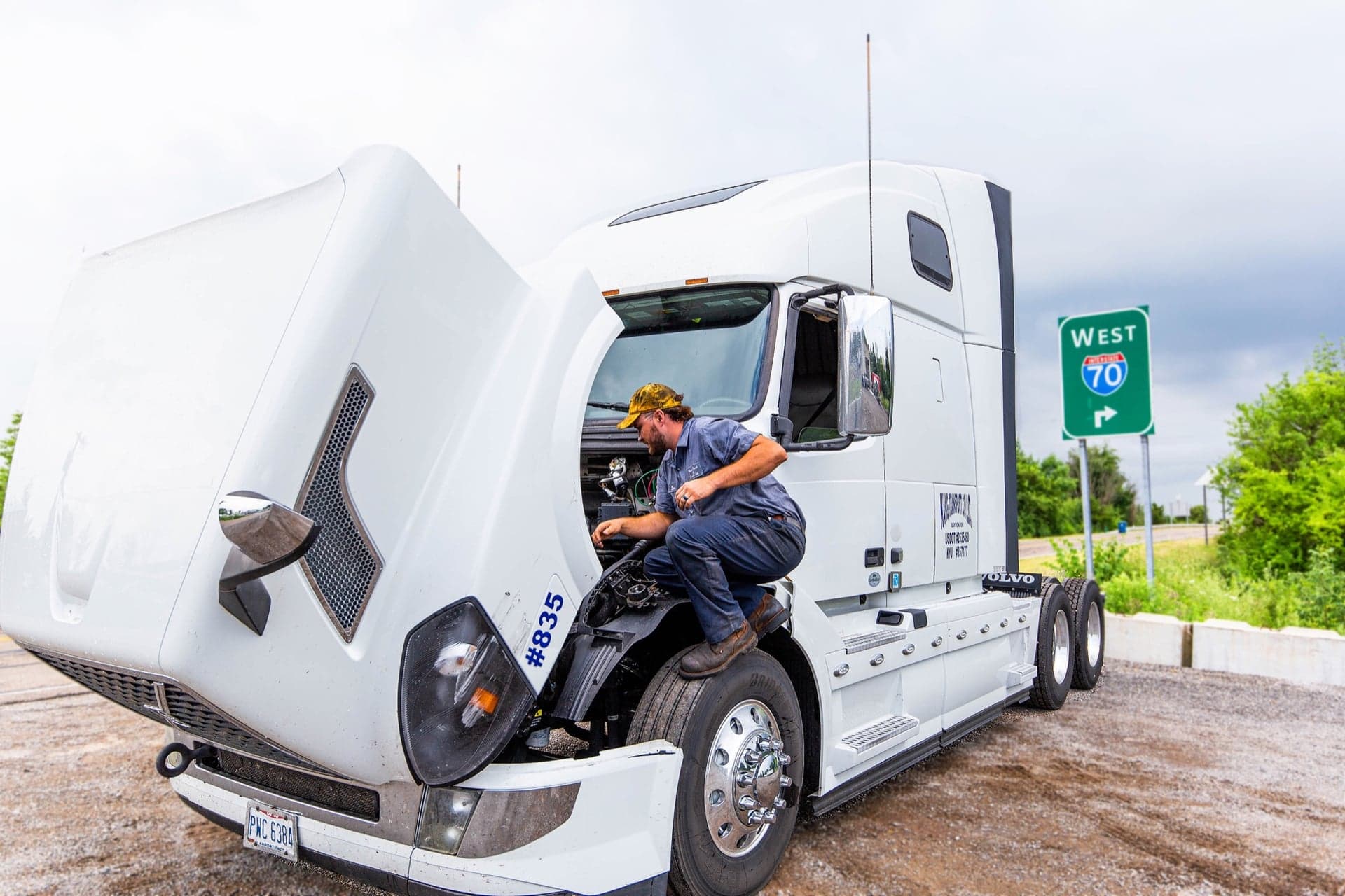 Computerized wheel alignment service at Wayne Truck & Trailer