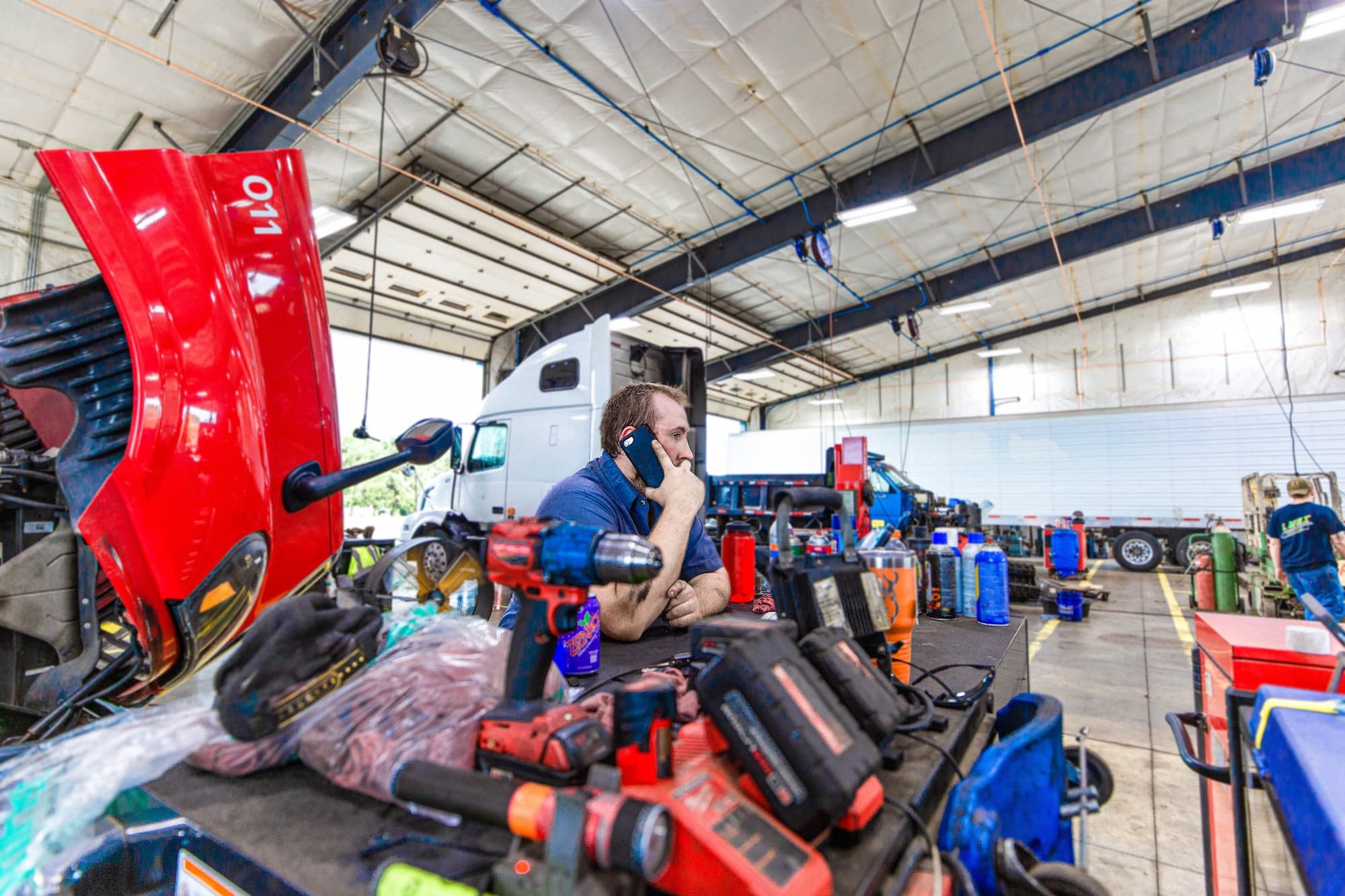 Professional tire repair and retreading services