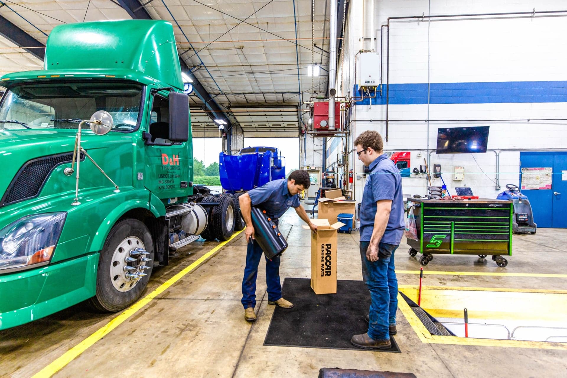 Transmission fluid service and filter replacement