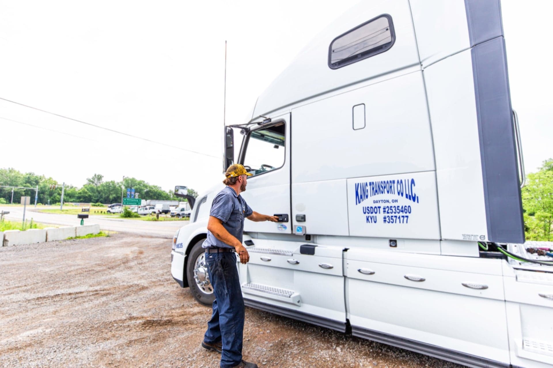 Wet kit maintenance and fluid service