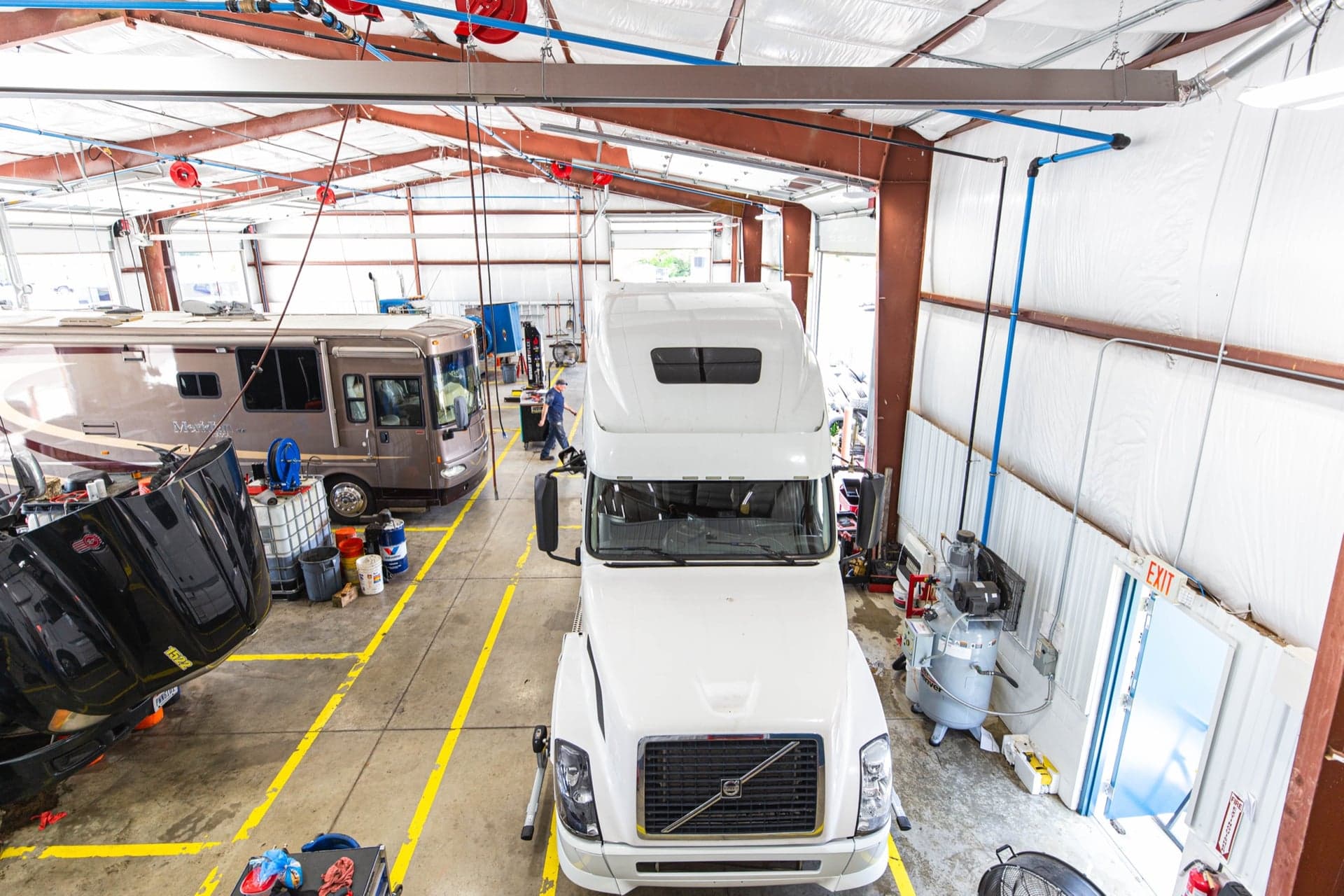 Drive axle alignment and tire optimization